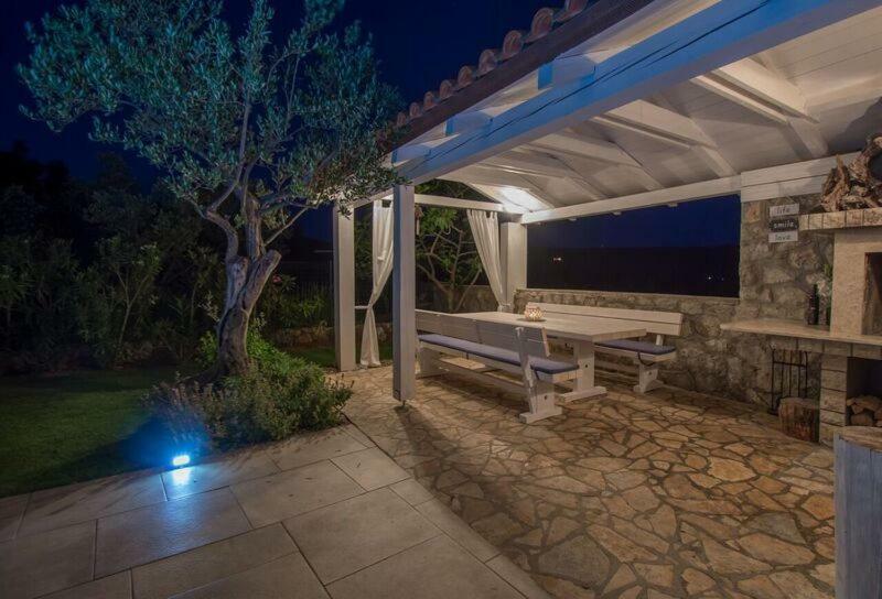 Salt & Sand Villa Kornić Eksteriør billede